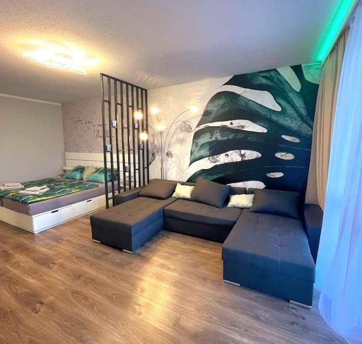 Grosse 3-zimmer Wohnung, Zentrale Lage. Apartment