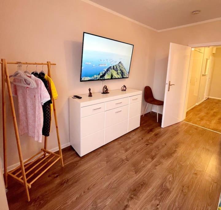 Apartment Grosse 3-zimmer Wohnung, Zentrale Lage. Muelheim an der Ruhr
