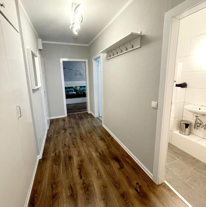 Apartment Grosse 3-zimmer Wohnung, Zentrale Lage.